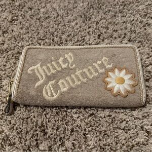 Vintage Juicy Couture Wallet with Daisy Embroidery